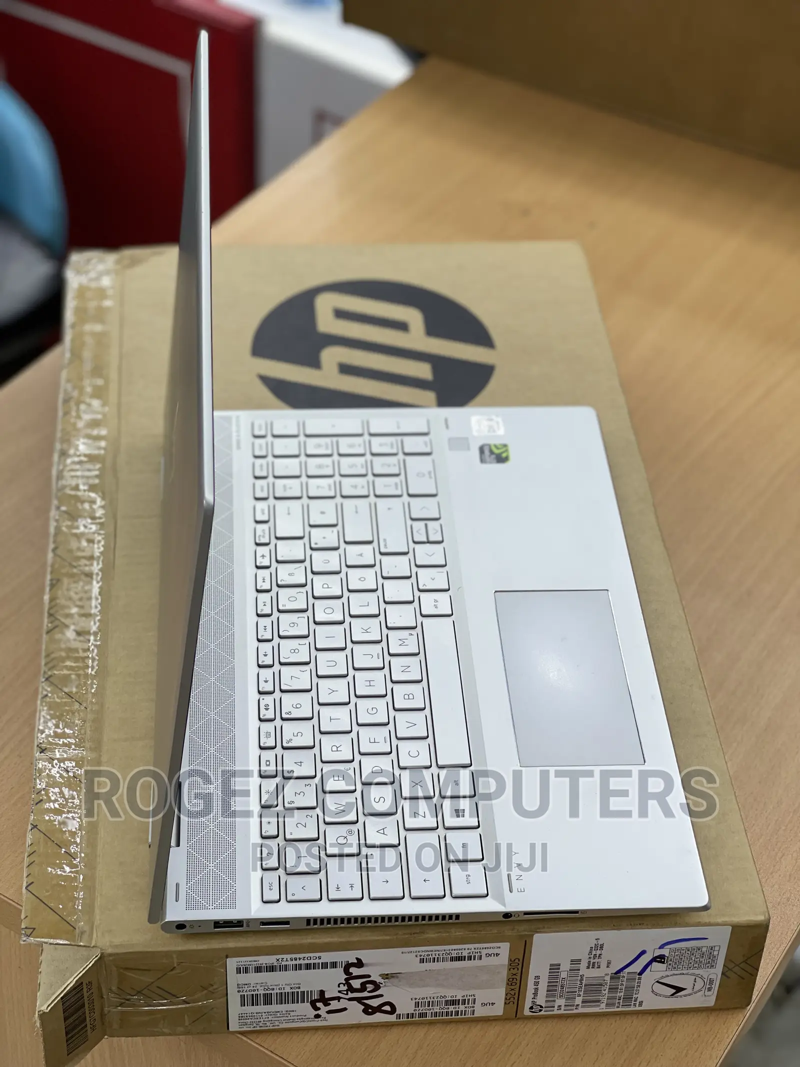 New Laptop HP Envy X360 15-Cp0013nr 16GB Intel Core I5 SSD 512GB