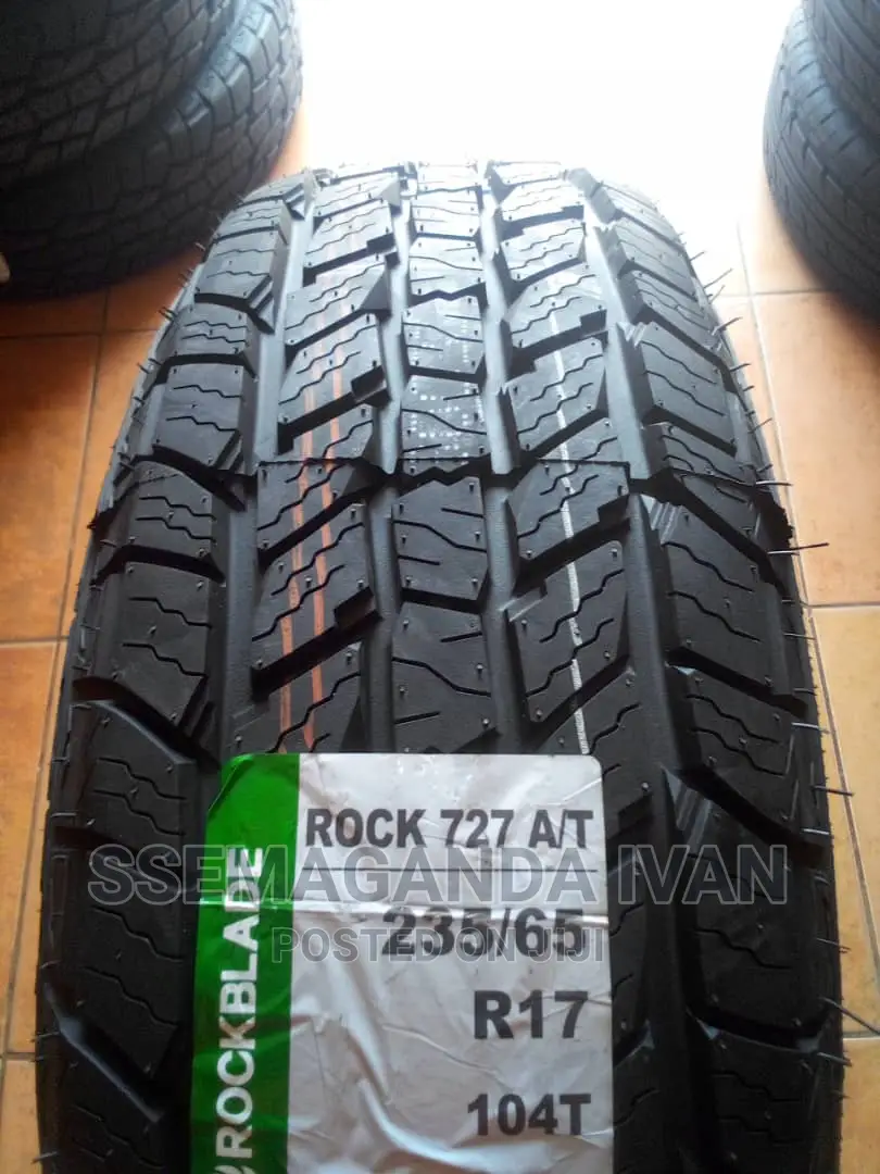 235/65r17 a/T Tyres