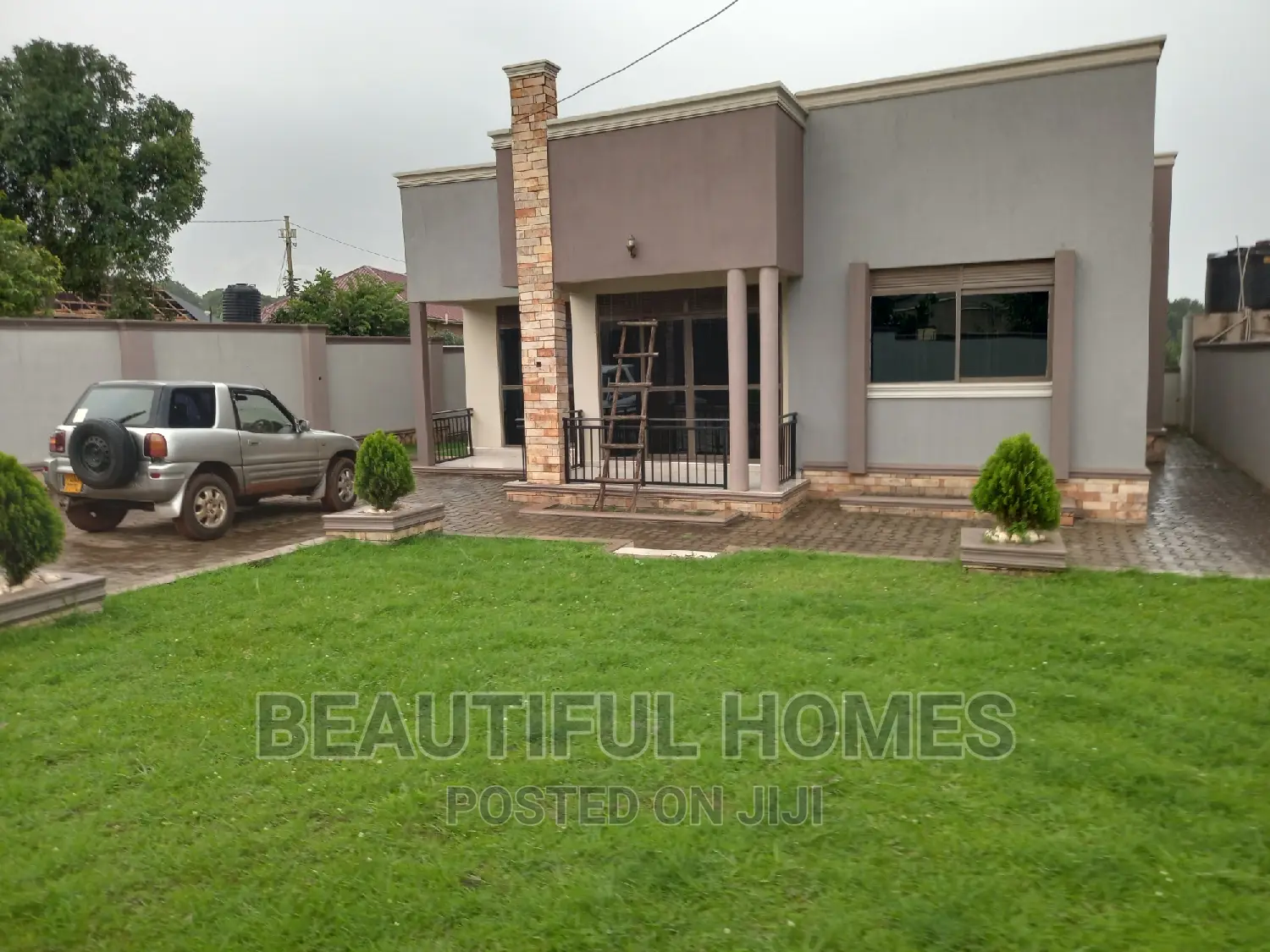 Furnished 4bdrm Bungalow in Kira for sale