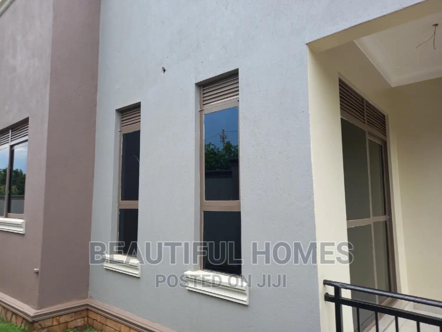 Furnished 4bdrm House in Kira for sale