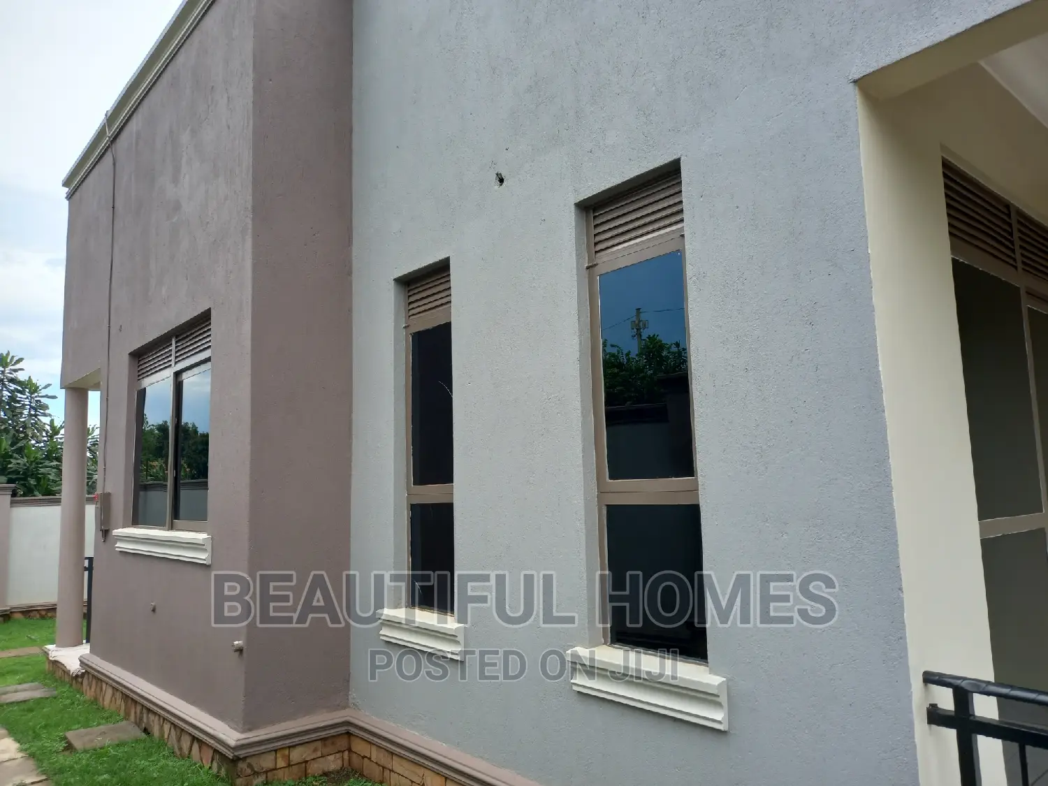 Furnished 4bdrm House in Kira for sale