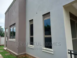 Furnished 4bdrm House in Kira for sale