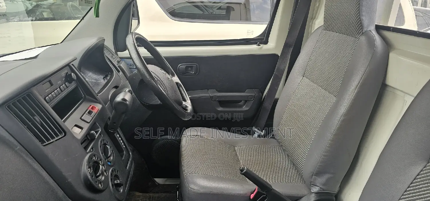 Toyota TownAce 2015 White