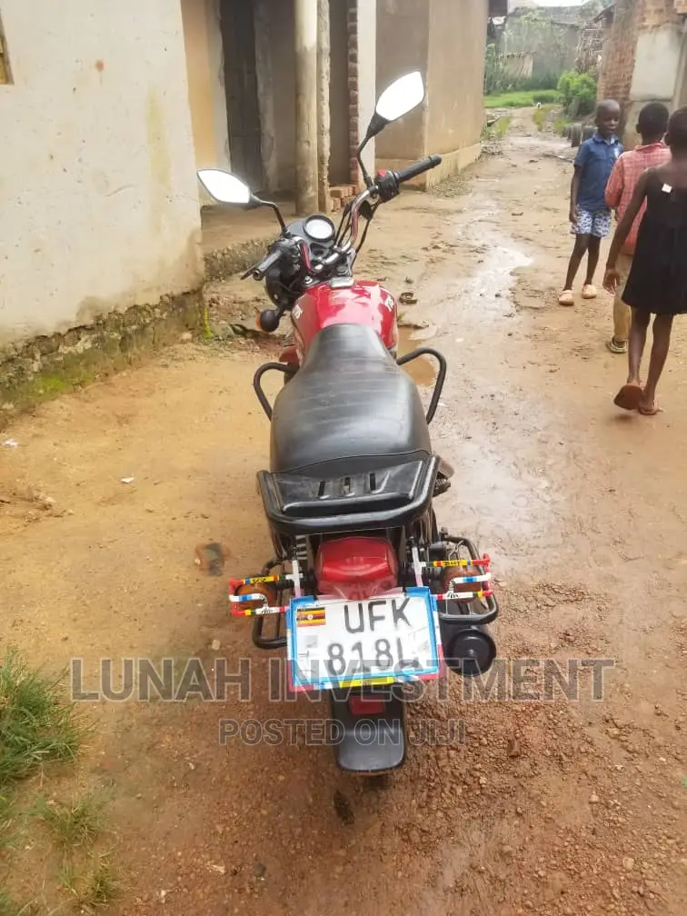 TVS HLX 125 2023 Red