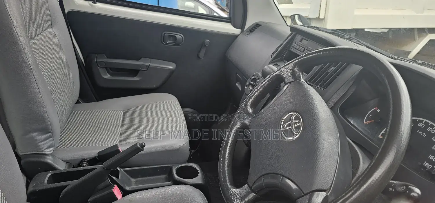 Toyota TownAce 2015 White