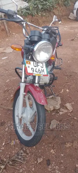 New Bajaj CT 110X 2023 Red