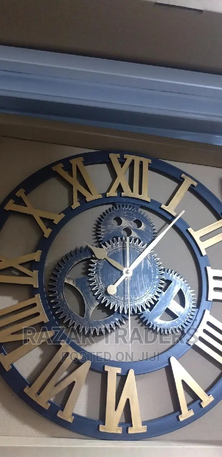 Large Vintage Gear Wall Clock, 3D Gold Roman Numeral