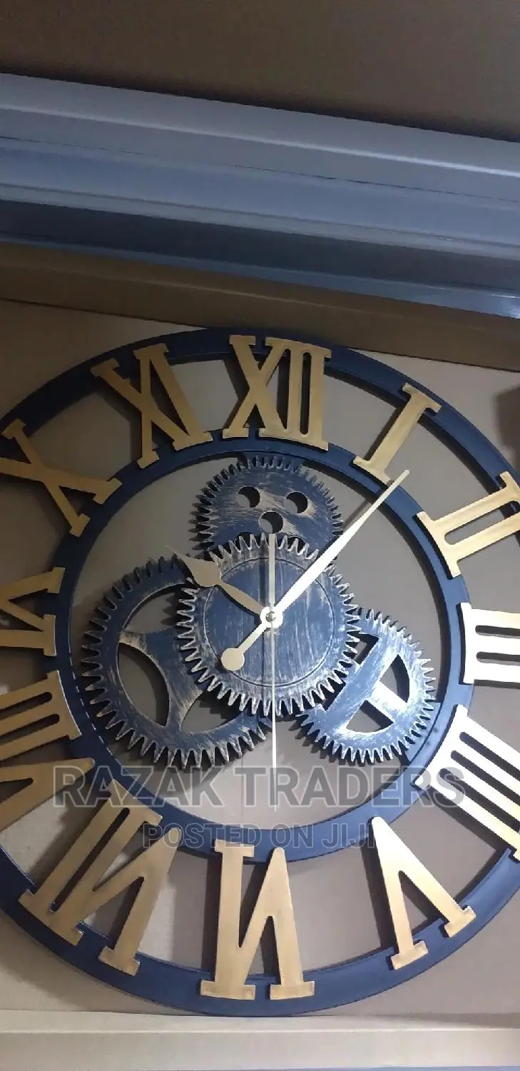 Large Vintage Gear Wall Clock, 3D Gold Roman Numeral