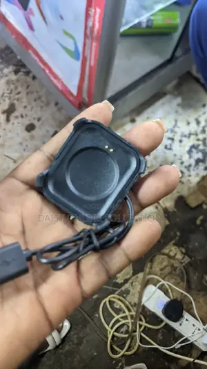 Square Smart Watch Charger