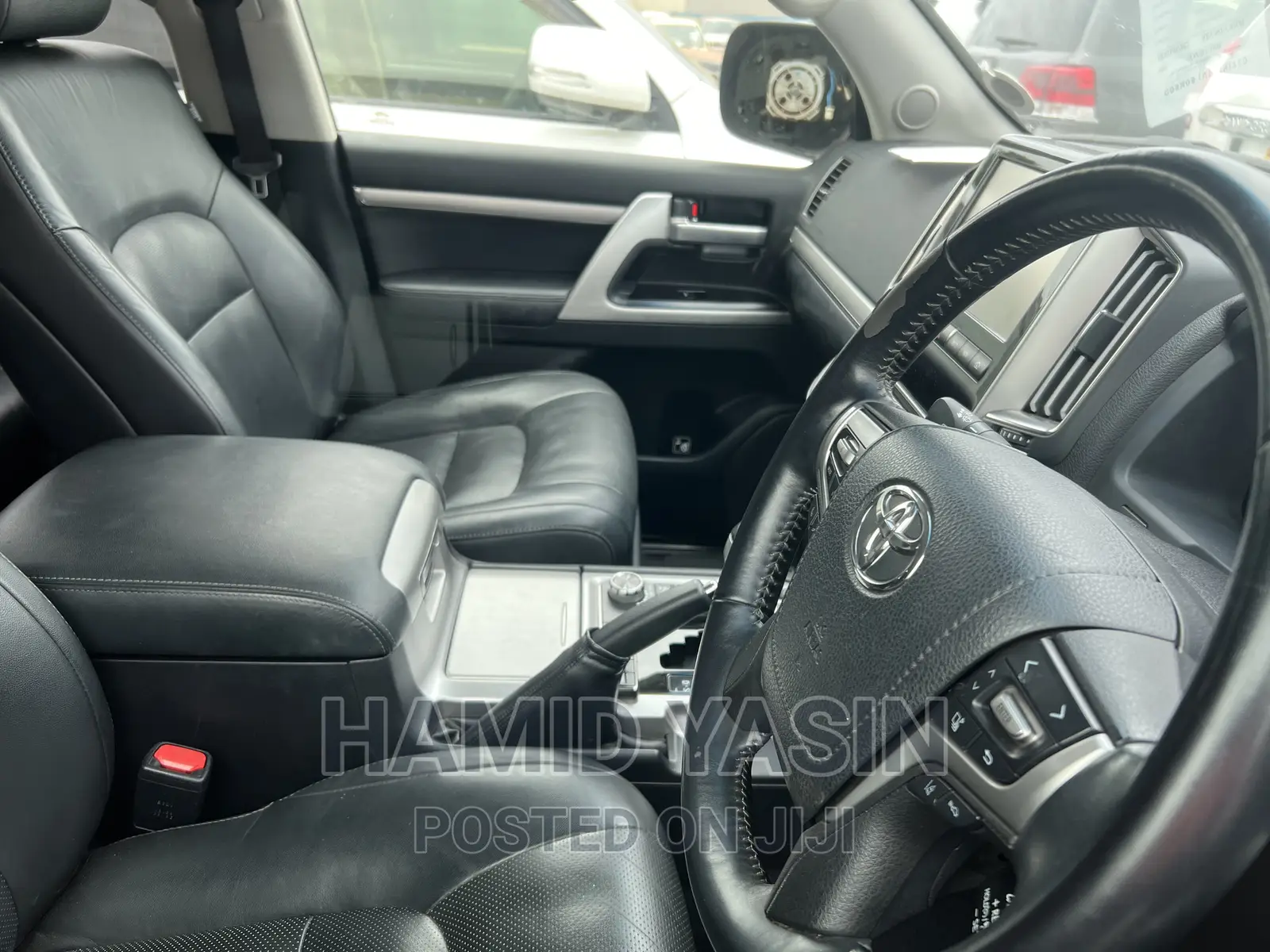 Toyota Land Cruiser 2016 White