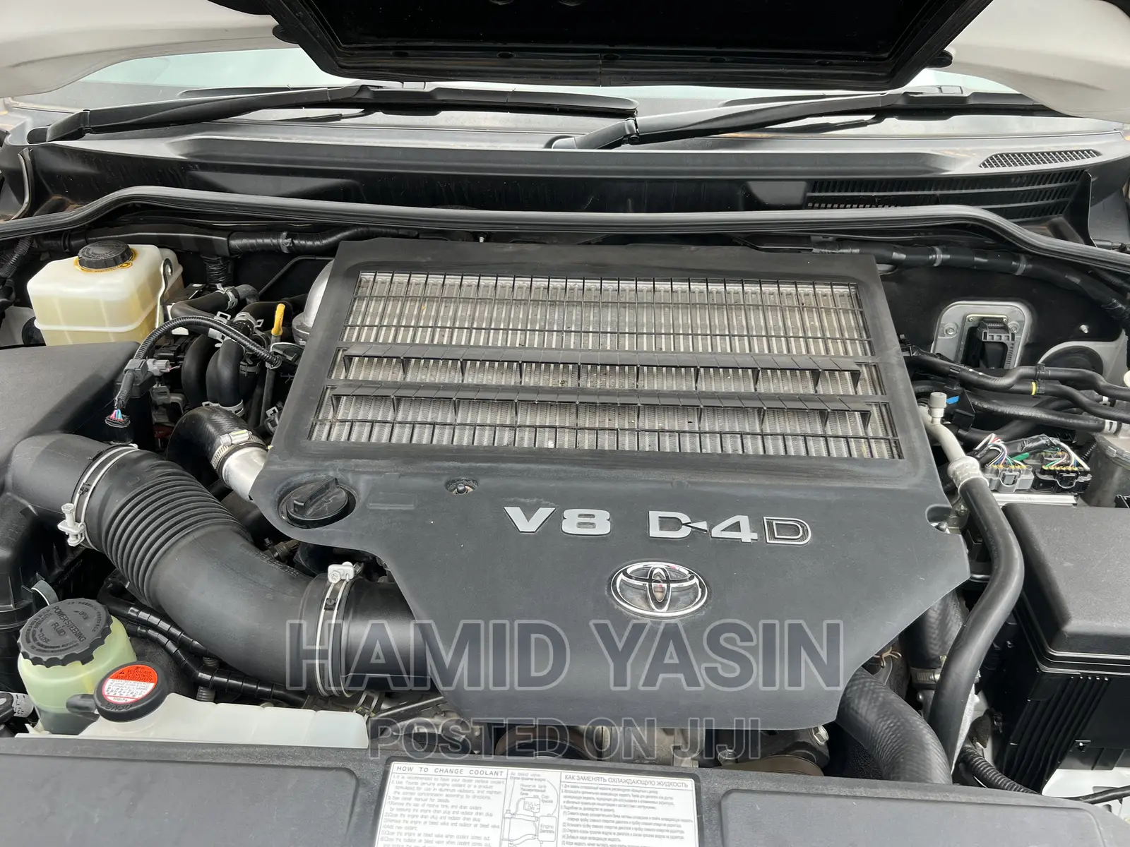 Toyota Land Cruiser 2016 White