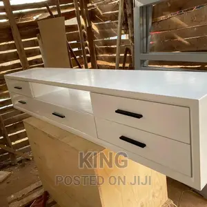 Photo - First Class Tv Unit