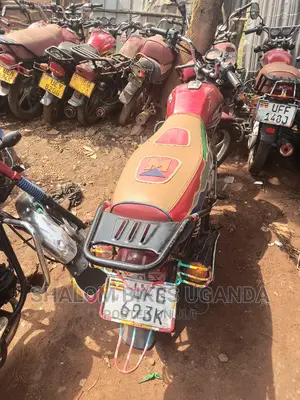 Bajaj Stroke 2022 Red