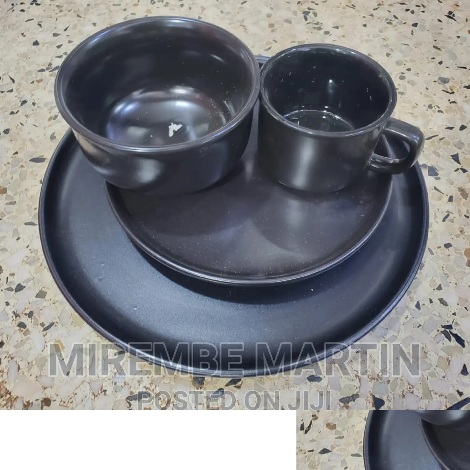 Black Dinner Set