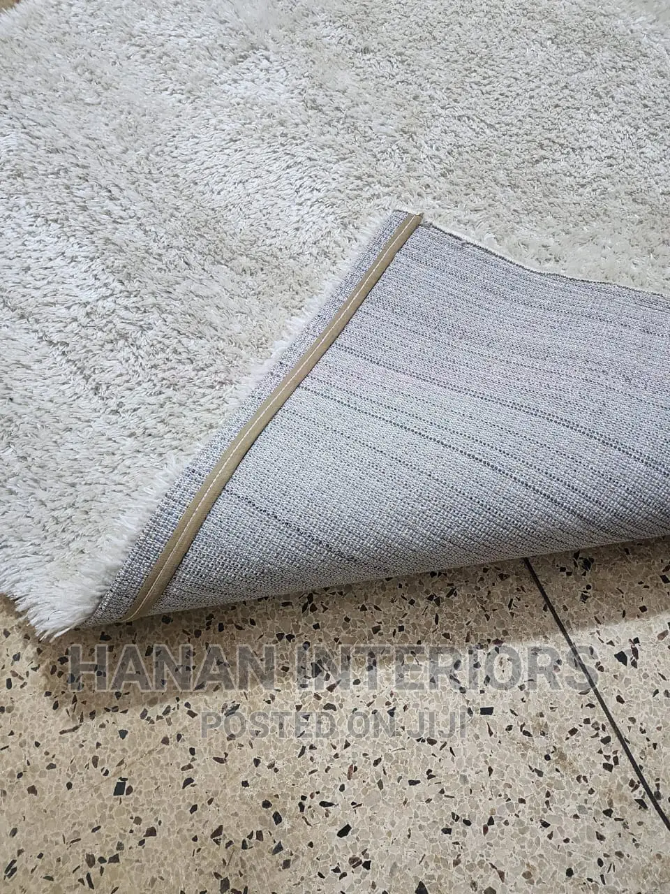White New Shaggy Carpet