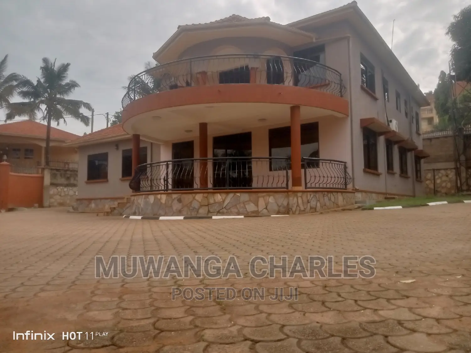 6bdrm Duplex in Fs Properties Ltd, Central Division for rent