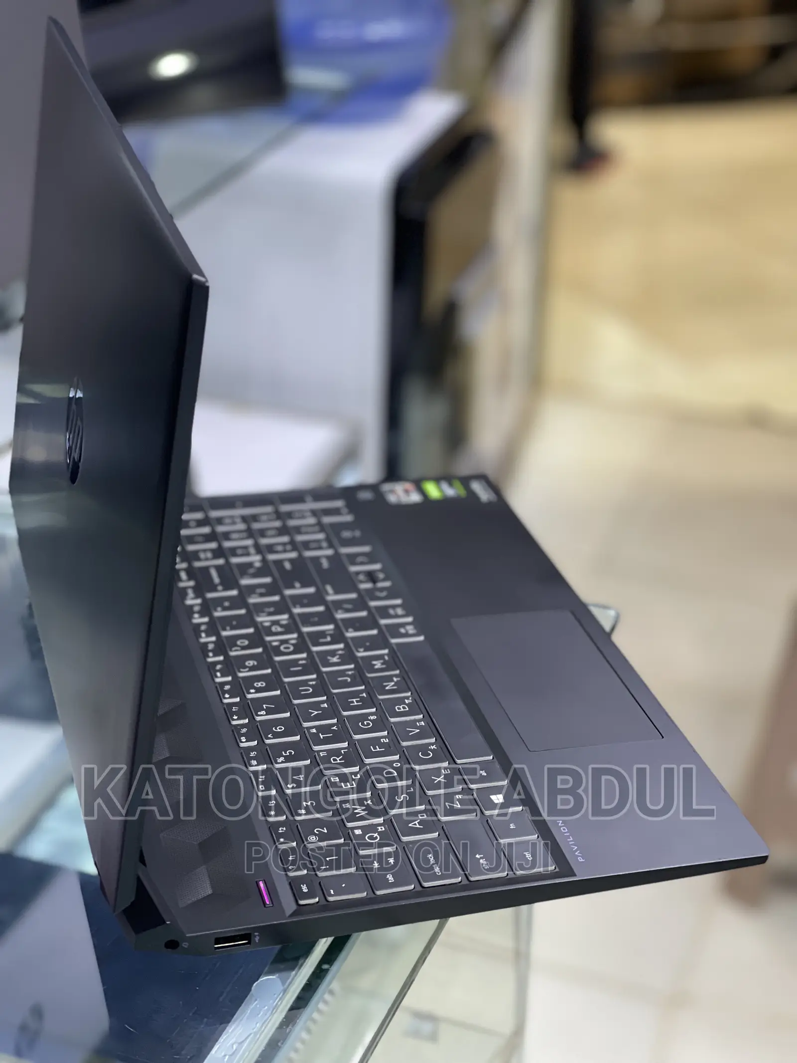 New Laptop HP Pavilion 15 8GB AMD Ryzen 5 SSD 512GB