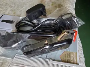 Wahl Senior Cordless Hair Clippers \\ 8504l1 \\ Made in Usa.