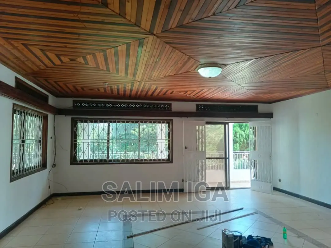 5bdrm Maisonette in Kololo Property, Central Division for rent