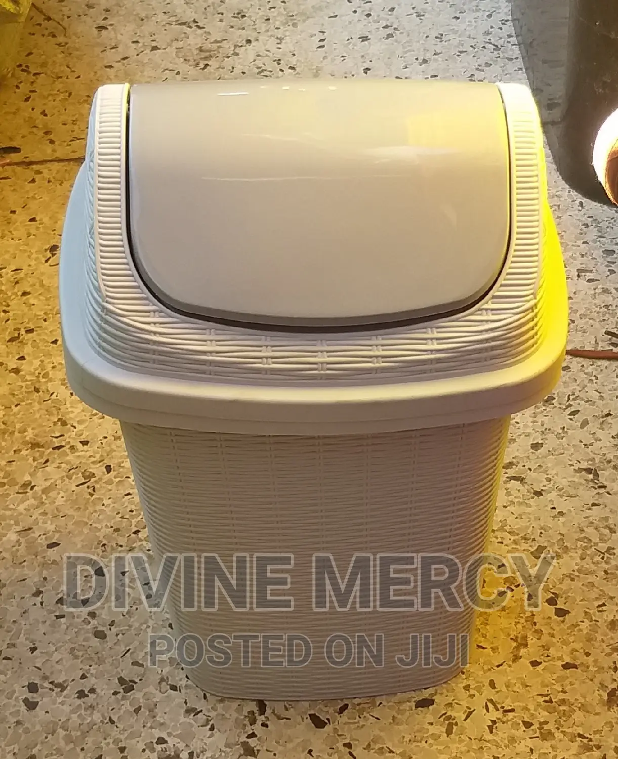Easy Swing Dustbin 5litres