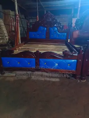 Strong 5*6 Leather Bed- Blue