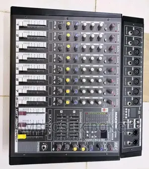 High Quality YAMAHA 8channels Amp-Mixer With USB/SD Support.