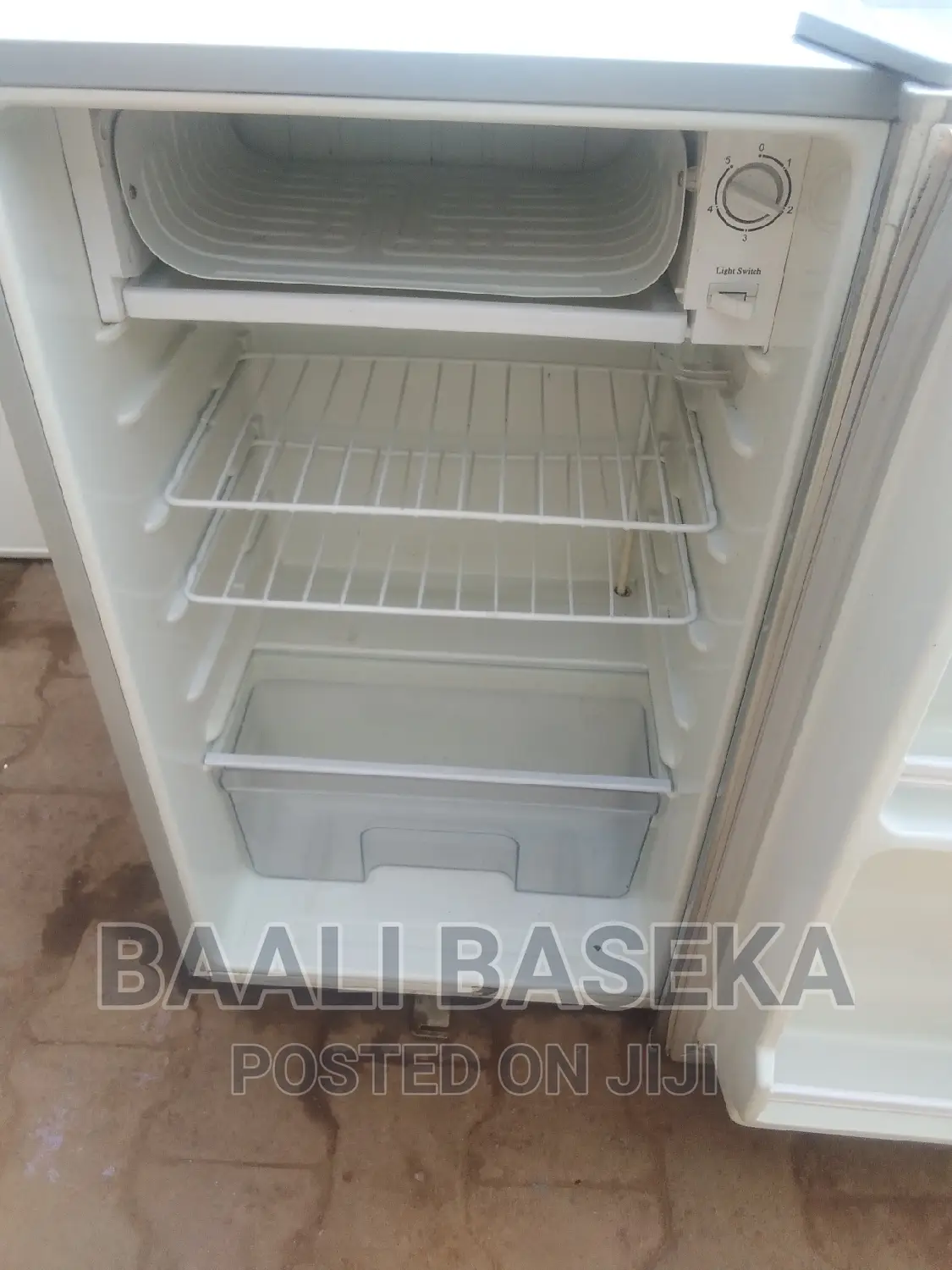 Fridges/Refrigerator/Adh 120ltrs/Single Door