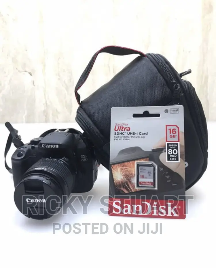 Canon 700D WTH 18-55mm Lens