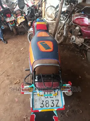 Bajaj CT 110X 2021 Red