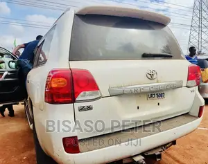 Toyota Land Cruiser 4.0 V6 DLX 2014 White