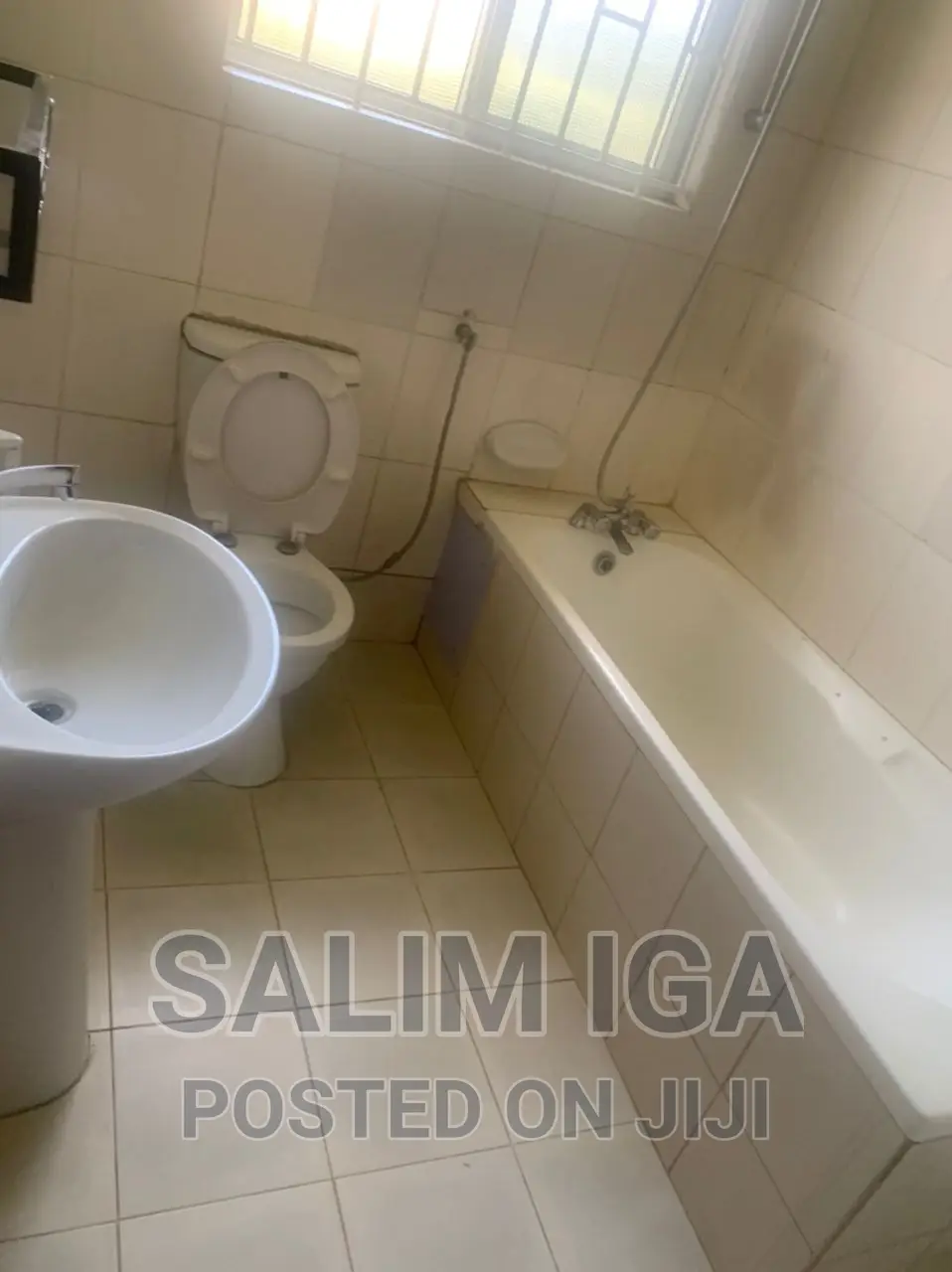 4bdrm Bungalow in Kololo Property, Central Division for rent