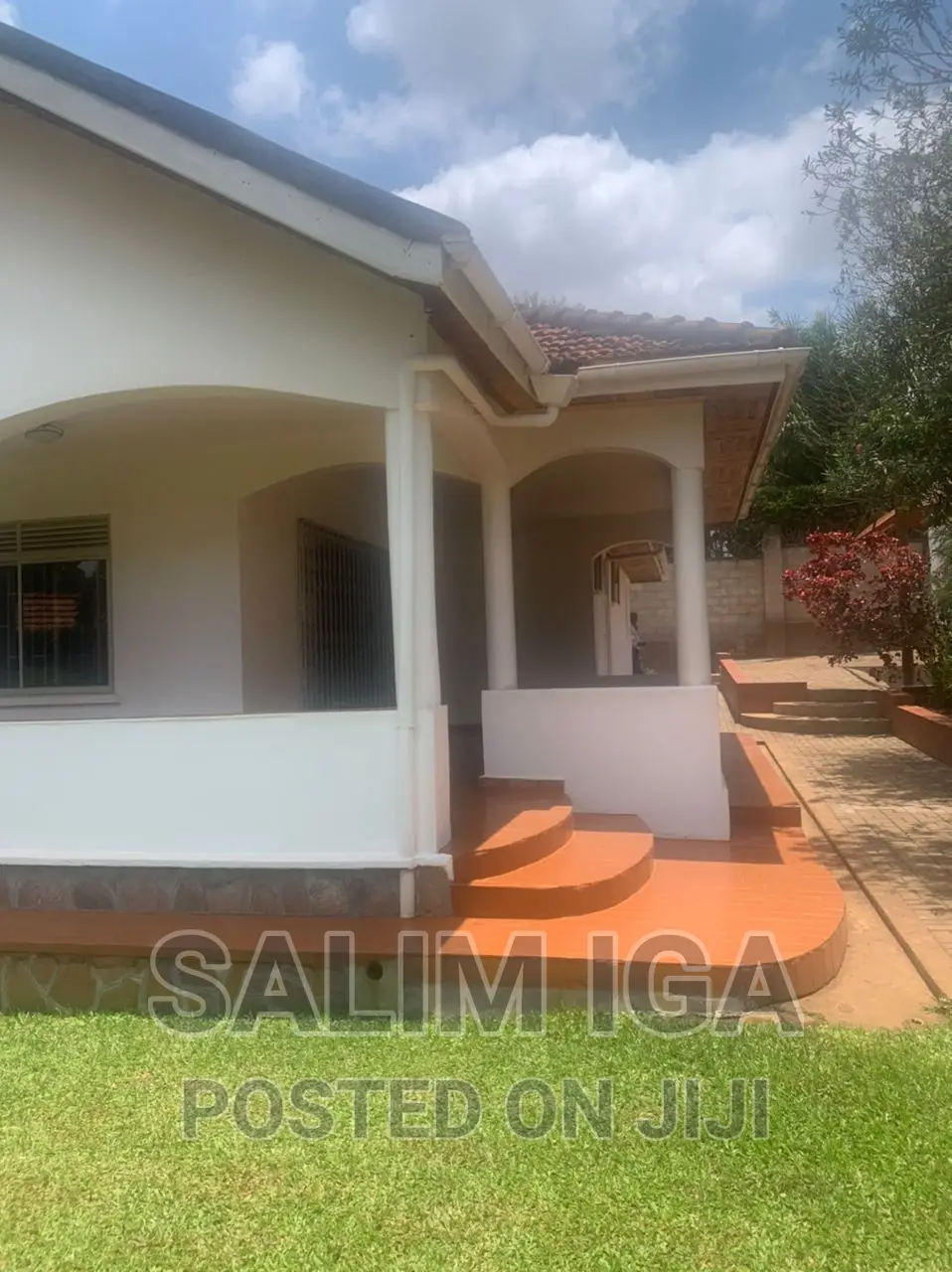 4bdrm Bungalow in Kololo Property, Central Division for rent