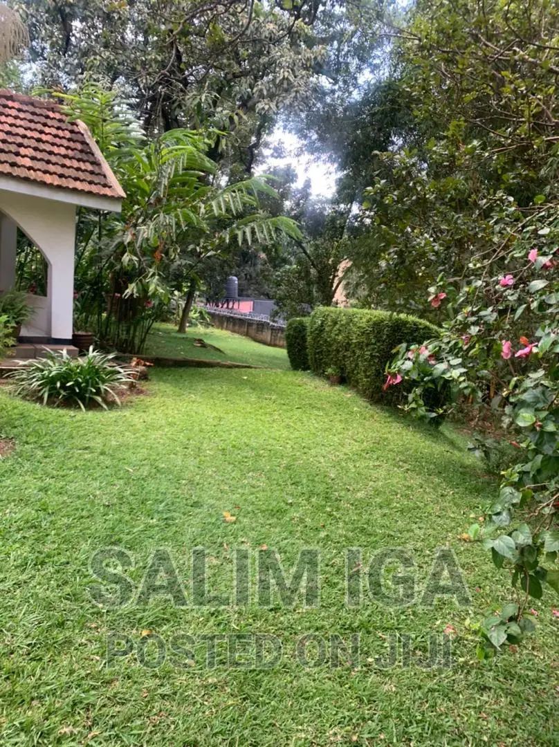 4bdrm Bungalow in Kolo Property, Central Division for rent