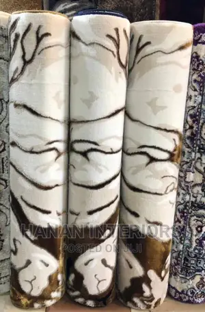 Hanan Carpets