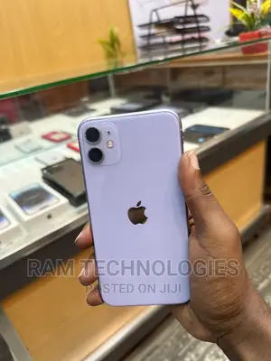Photo - Apple iPhone 11 64 GB Green
