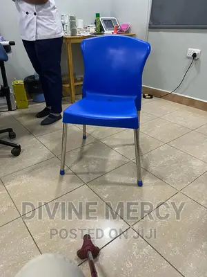 Hard Steel Leg Chair
