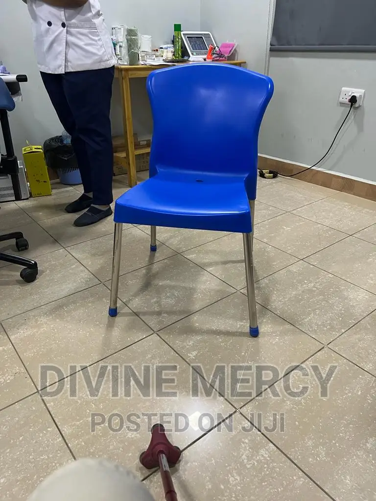 Hard Steel Leg Chair