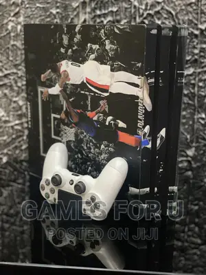 Used Customised Ps4 Pro, 1pad