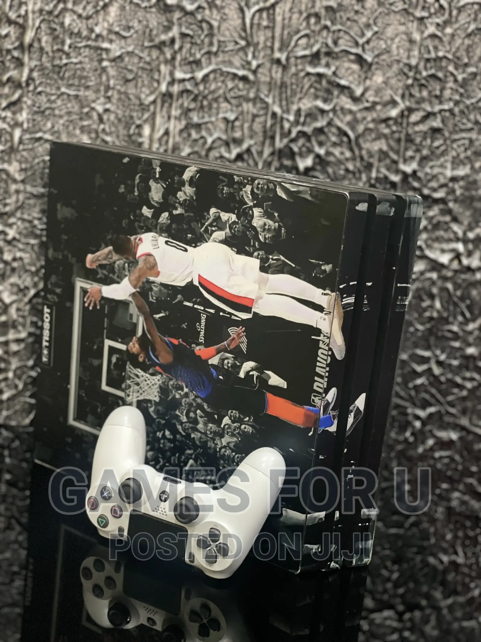 Used Ps4 Pro 1pad and 1TB