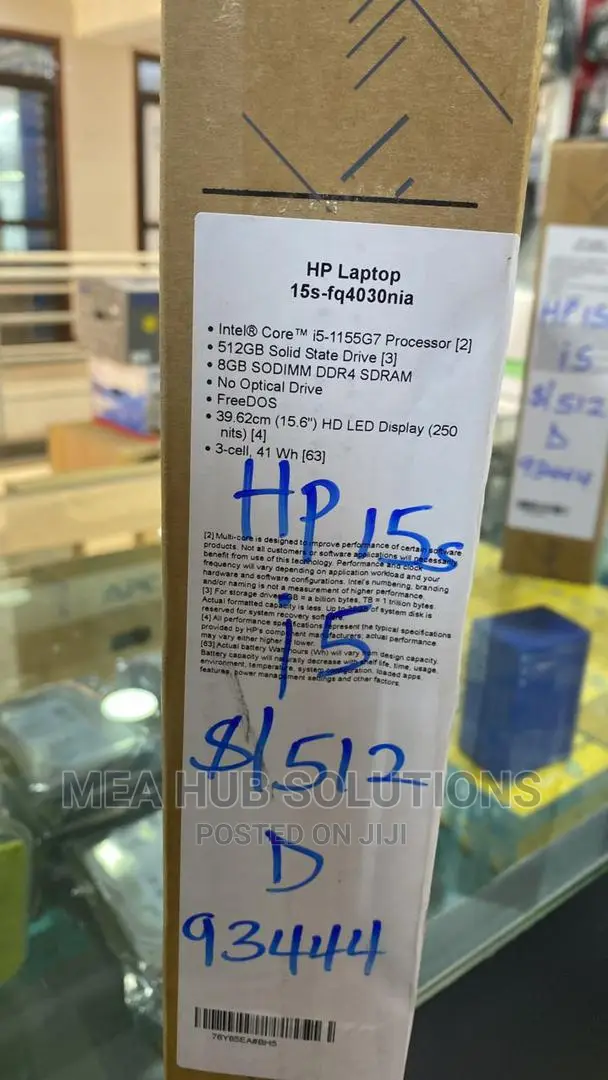 New Laptop HP 15-Ra003nia 8GB Intel Core I5 SSD 512GB