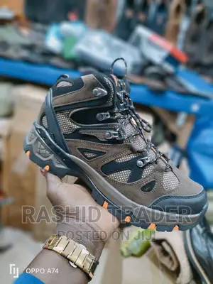 Good Sneakers in Stock