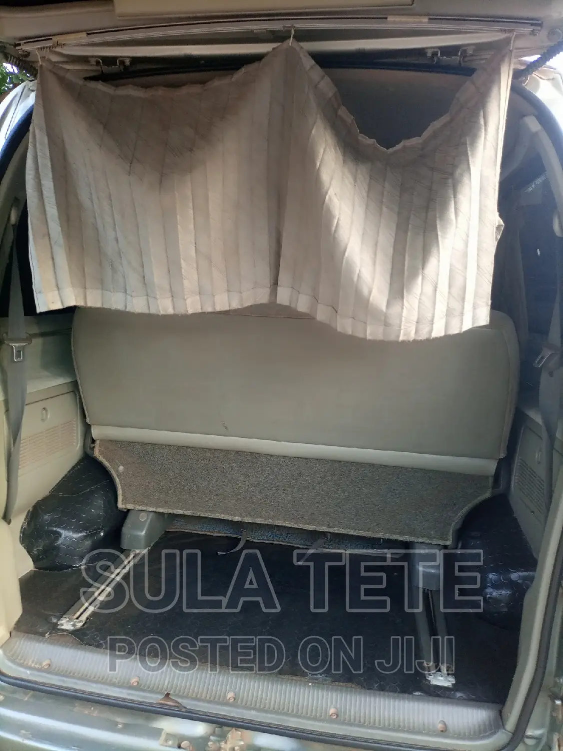Toyota Regius 1997 Silver