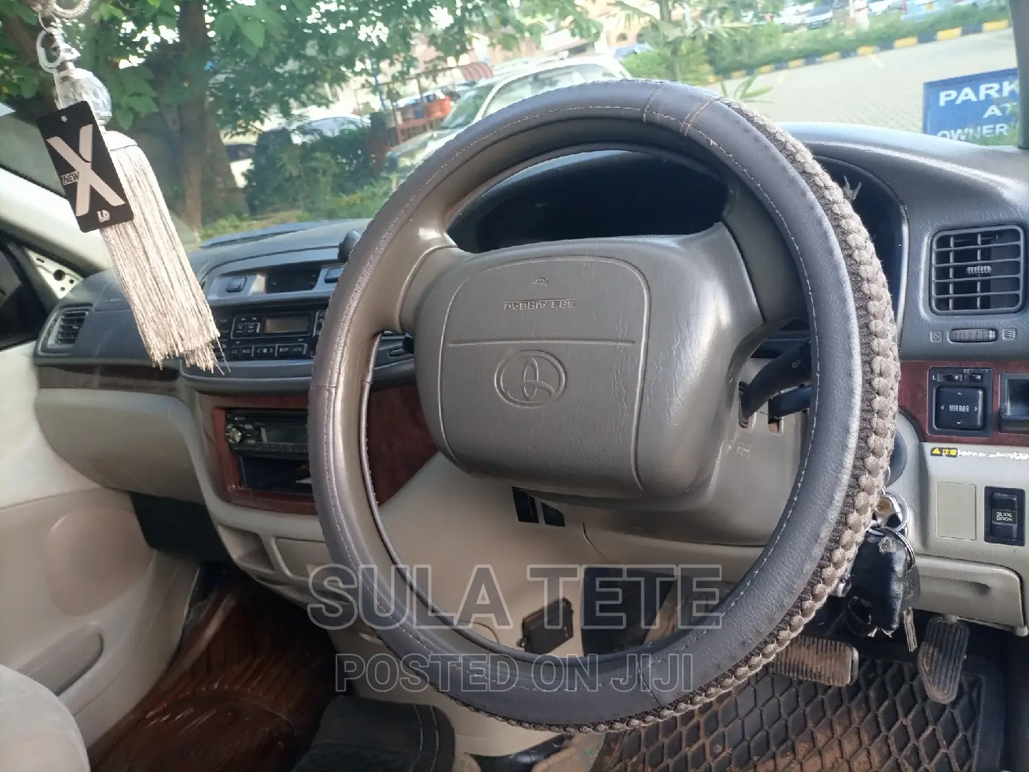 Toyota Regius 1997 Silver