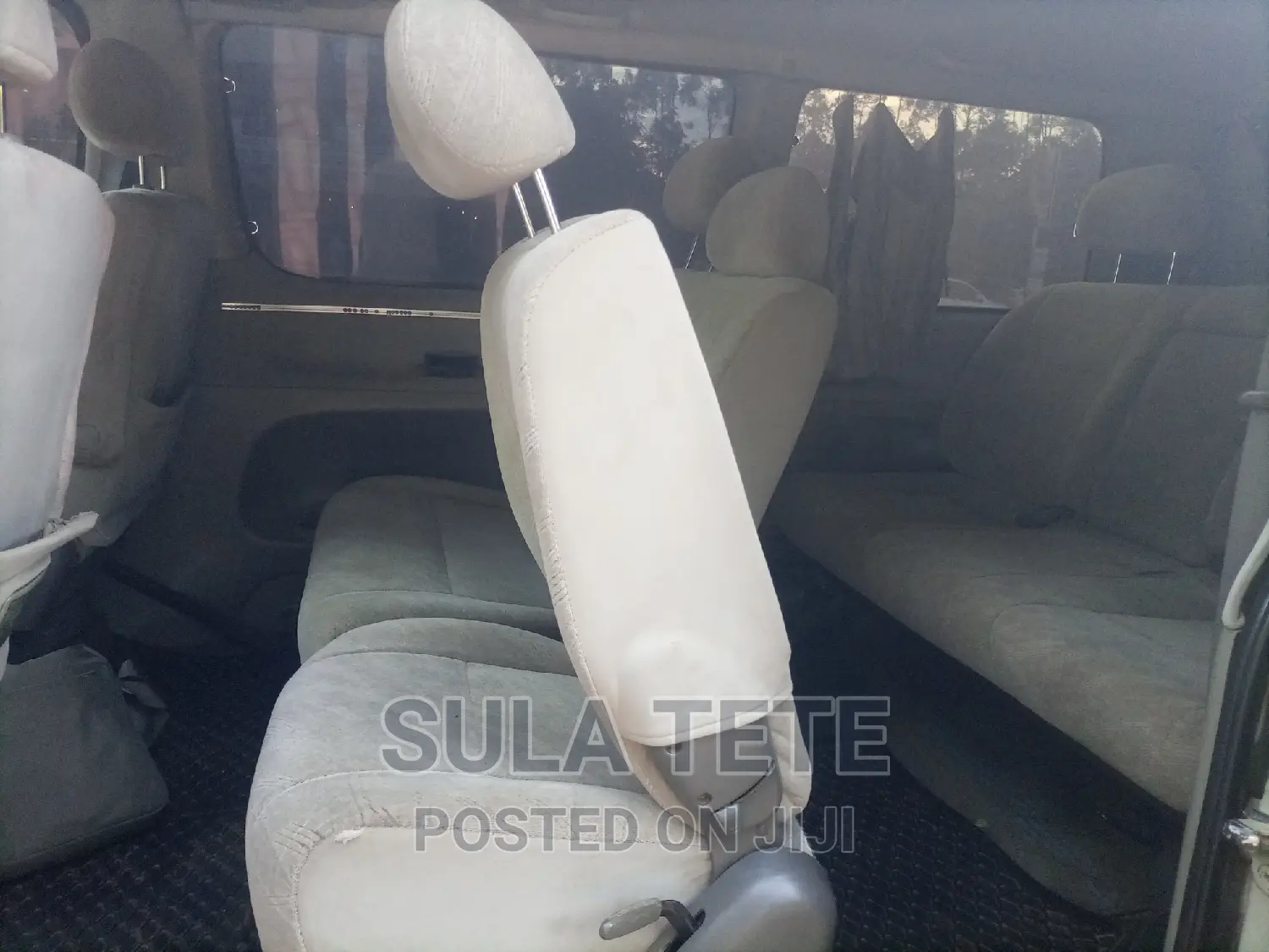 Toyota Regius 1997 Silver