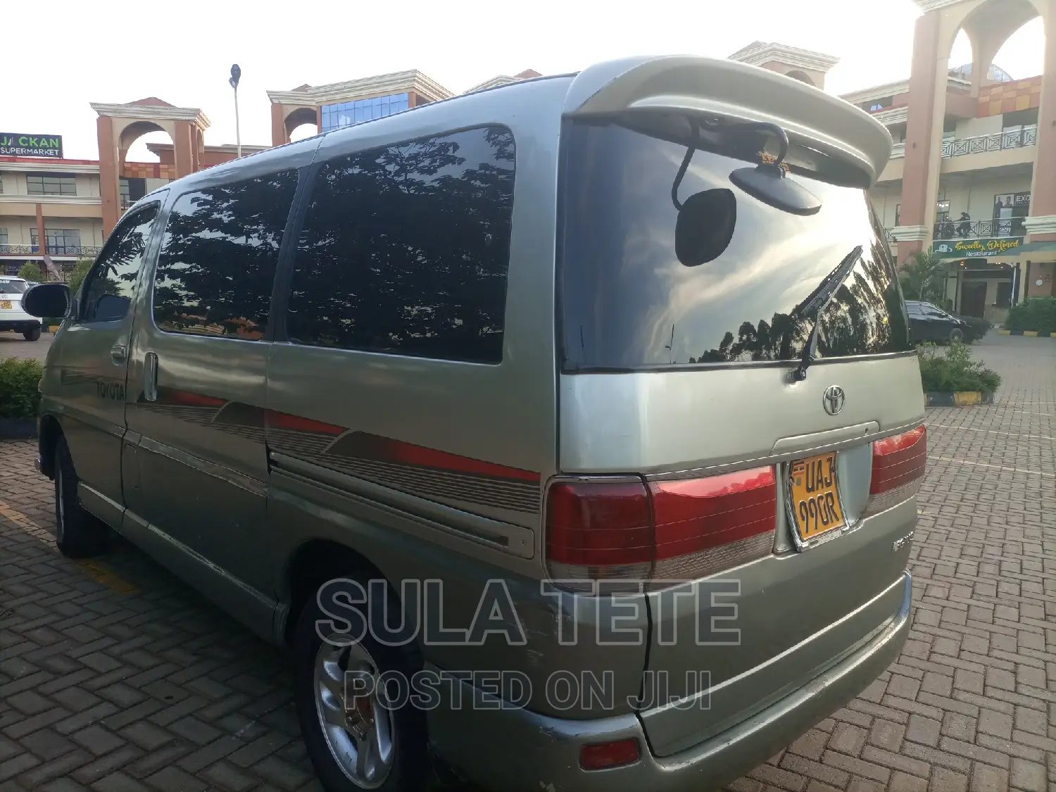 Toyota Regius 1997 Silver