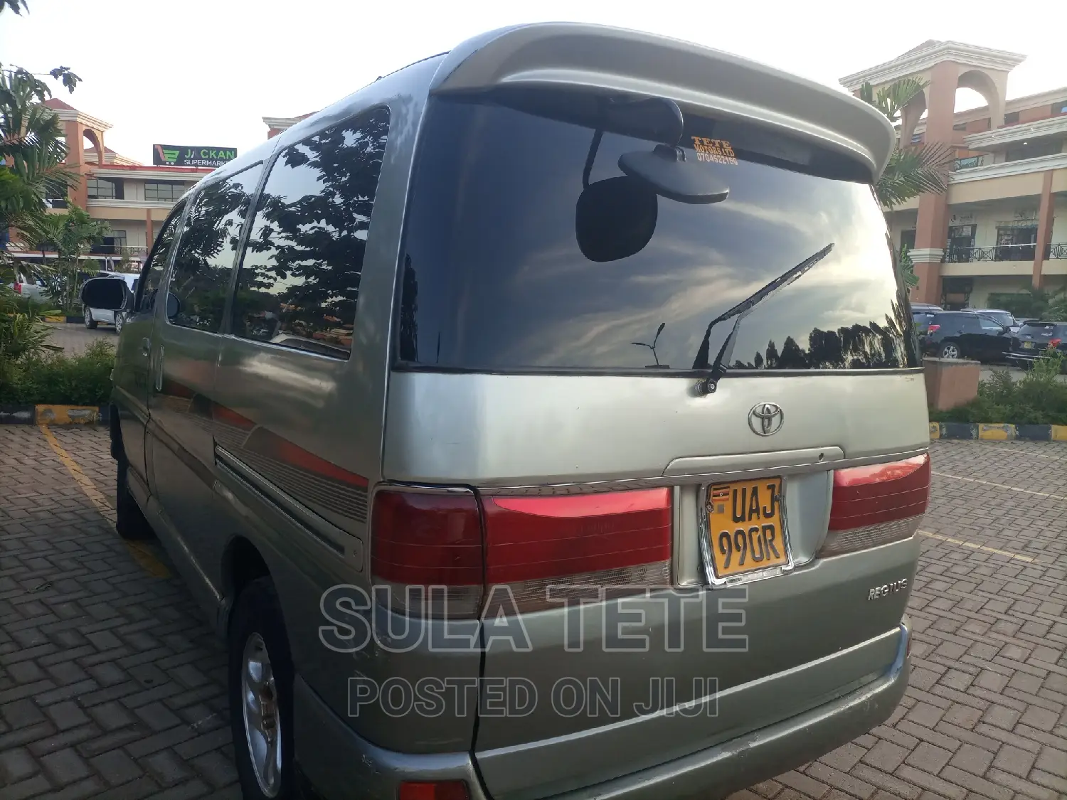 Toyota Regius 1997 Silver