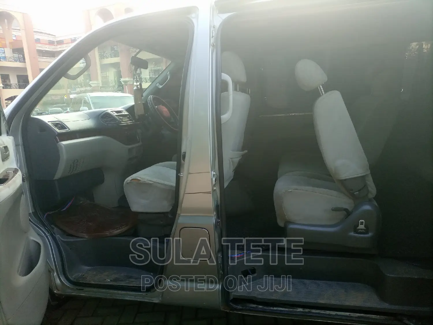 Toyota Regius 1997 Silver
