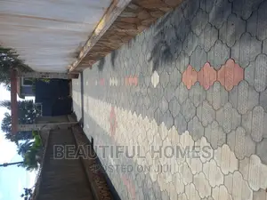 Furnished 5bdrm House in Kasanga Corporate, Makindye for sale
