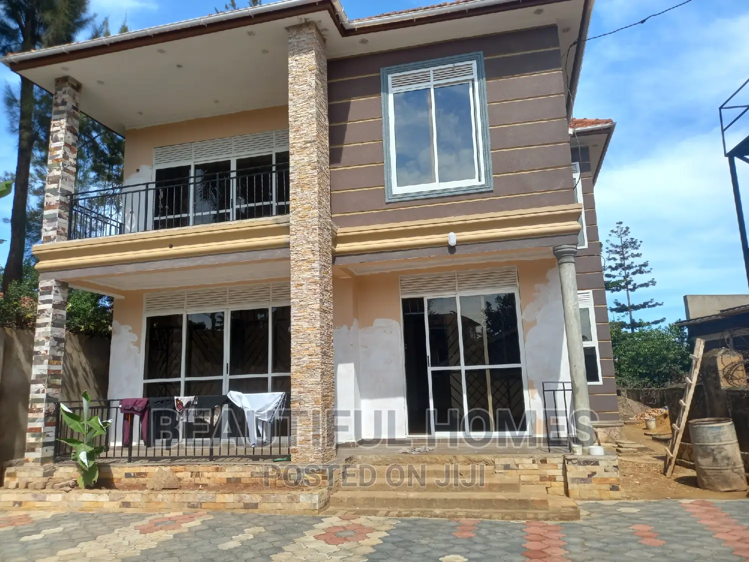 Furnished 5bdrm House in Kansanga Kiwafu, Makindye for sale