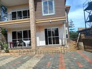 Furnished 5bdrm Duplex in Kansanga, Makindye for sale